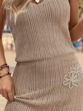 Cream Knit Floral Appliqué Women’s Skirt